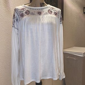 Beautiful embroidered flowy blouse